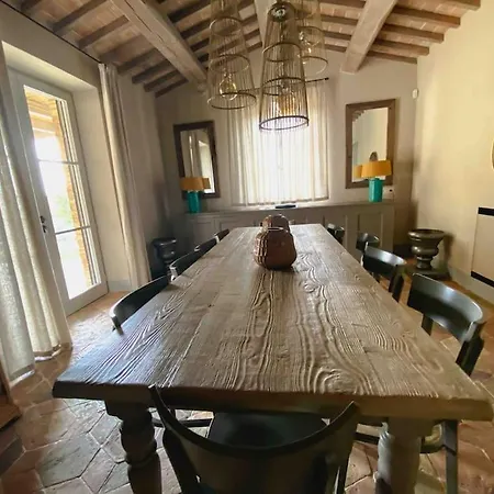 别墅 Polvese Luxury Estate